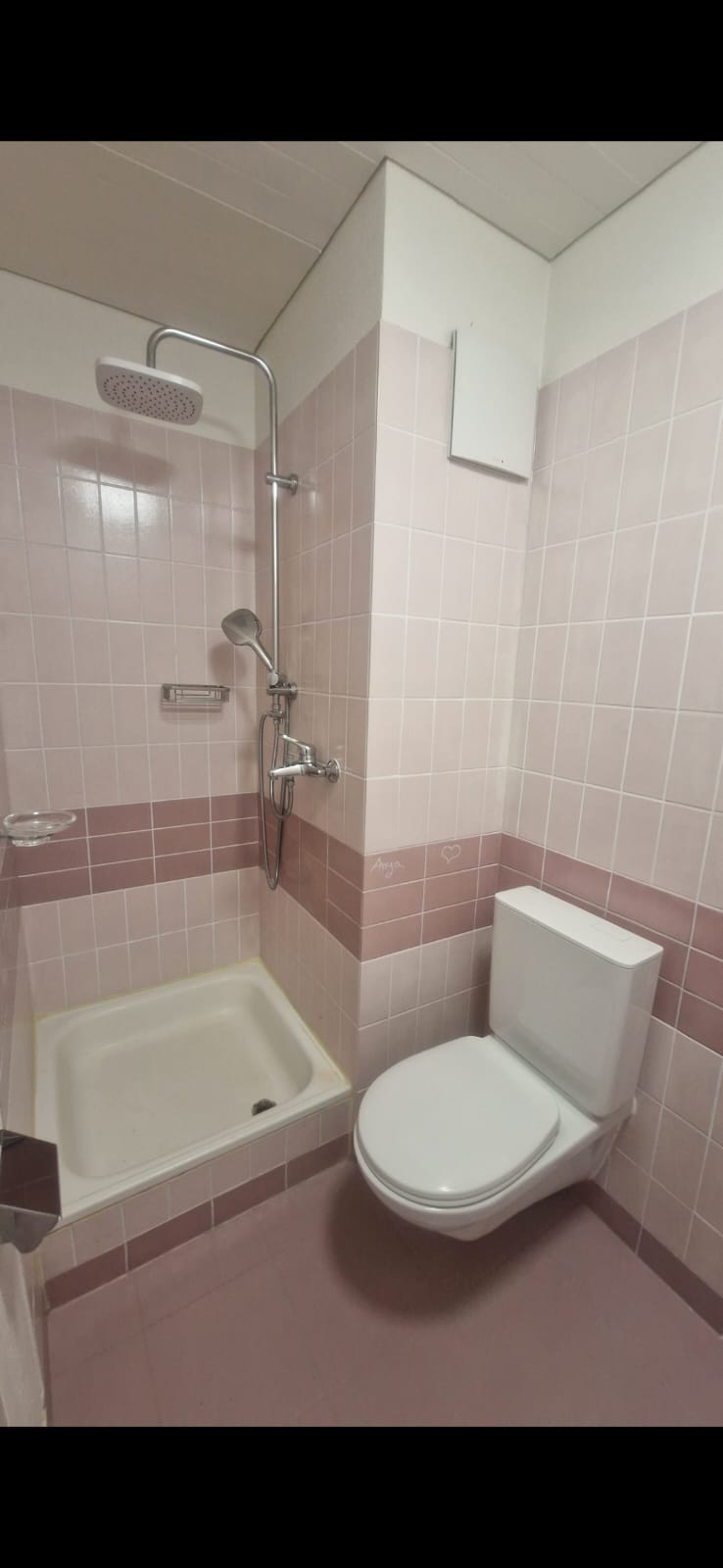 Badezimmer vor der Sanierung